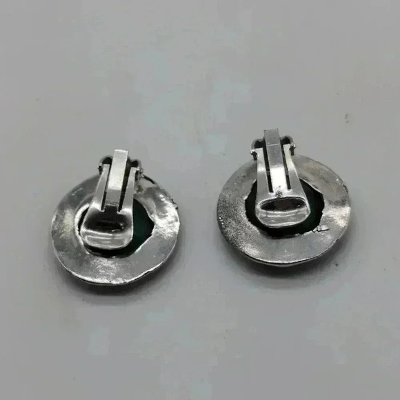 Marcasite Green Halo Clip on Earrings - Picture 4 of 4